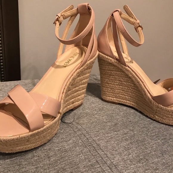 NWOT Nine West Nude Wedges - Picture 5 of 7